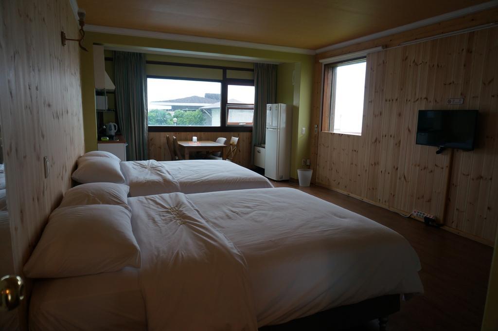 Park Beach Hotel Jeju by Rom bilde