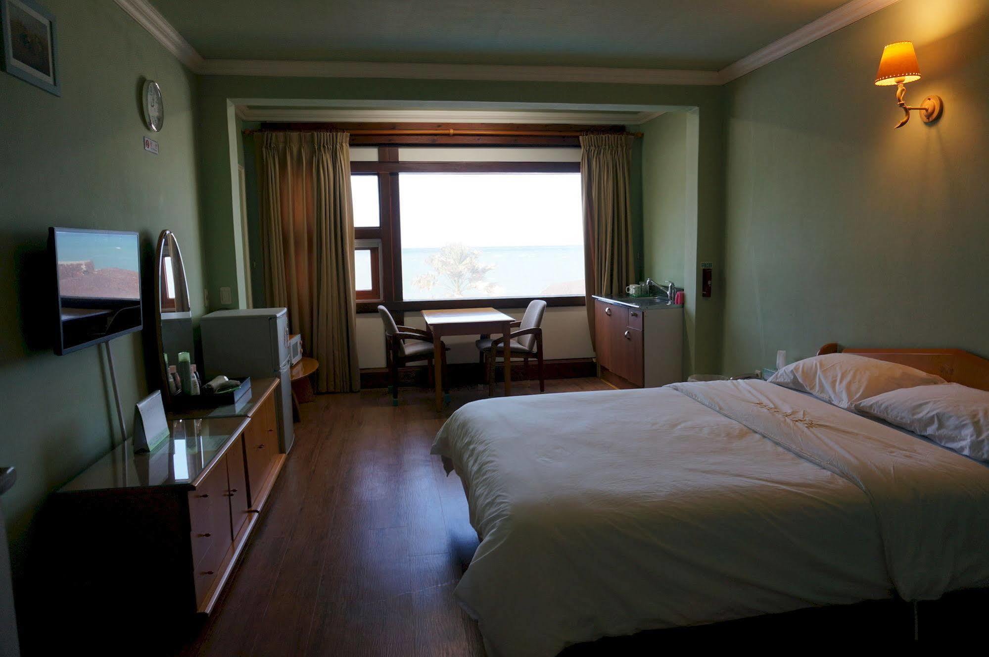 Park Beach Hotel Jeju by Eksteriør bilde