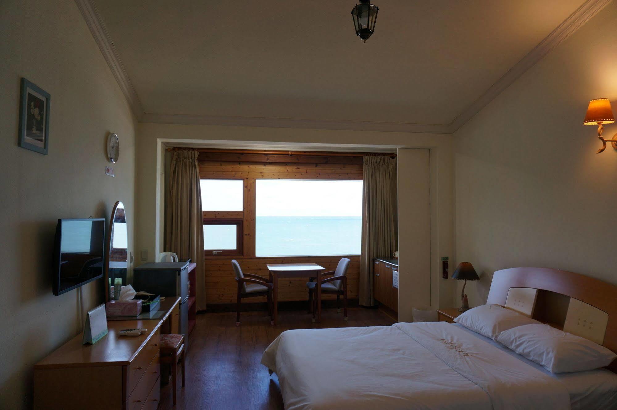 Park Beach Hotel Jeju by Eksteriør bilde